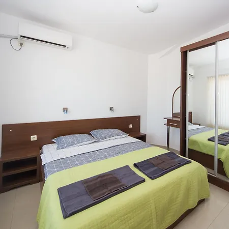 Apartament Garden - 2 Bedrooms Apart, *